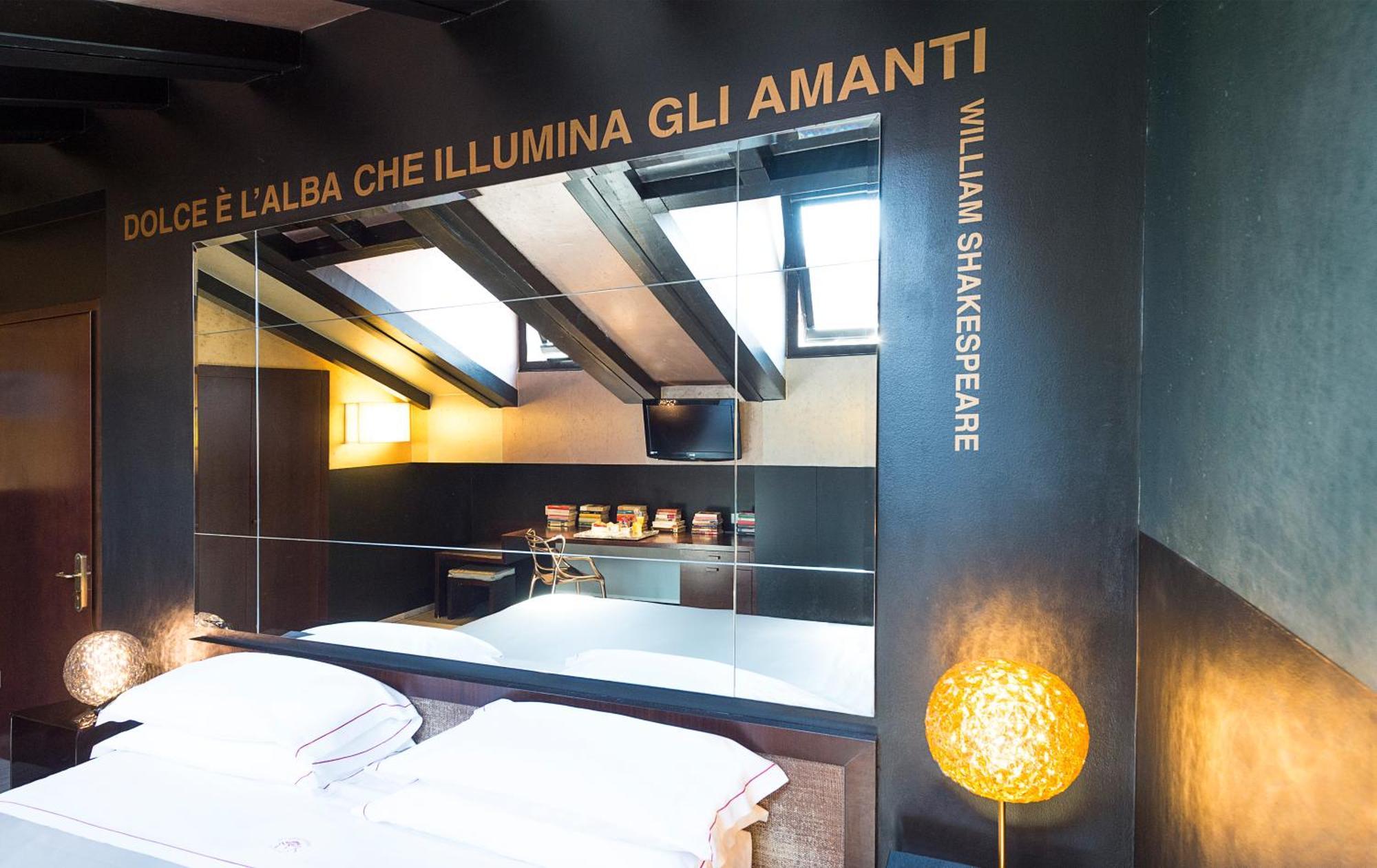 Phi Hotel Bologna Buitenkant foto